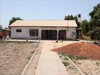 Large plot in Bijilo near coas...