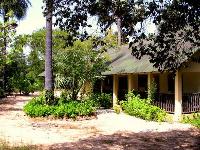2 Bed House with 5 acres of la...