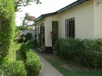 3 bed furnished house - Yaramb...